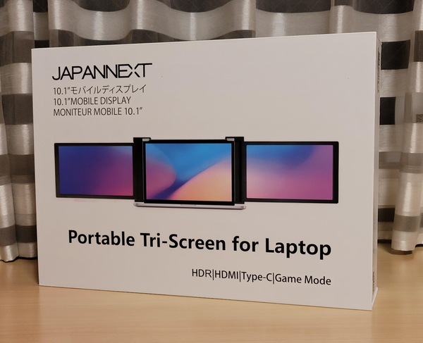 ASCII.jp：話題の折りたたみモバイル3面モニター「Portable Tri-Screen