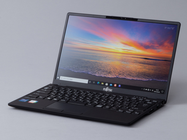 ASCII.jp：13.3型で脅威の634g。軽さの面から考える「LIFEBOOK WU-X/E3