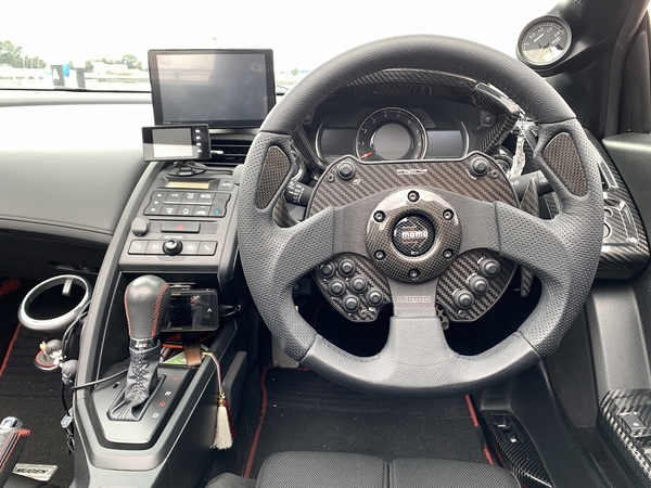 ASCII.jp：クルマのハンドルをレーシングカーっぽくできるステアリング