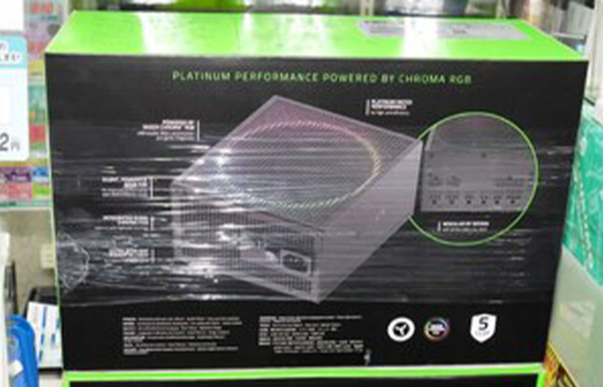 ASCII.jp：Razerから約6万円の電源ユニット「Razer Katana Chroma」が登場