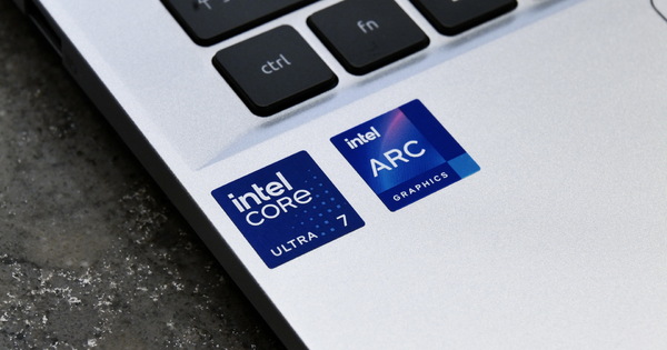 ASCII.jp：速報!!インテルの新世代CPU「Core Ultra」の速度をAcer「新