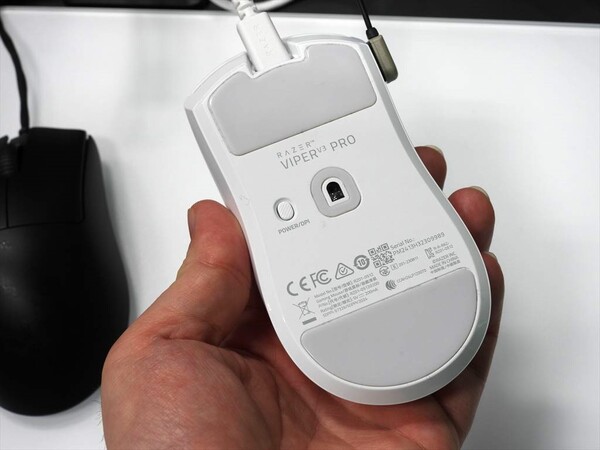 ASCII.jp：連休中に完売必至の爆売れマウス「Razer Viper V3 Pro」が入荷