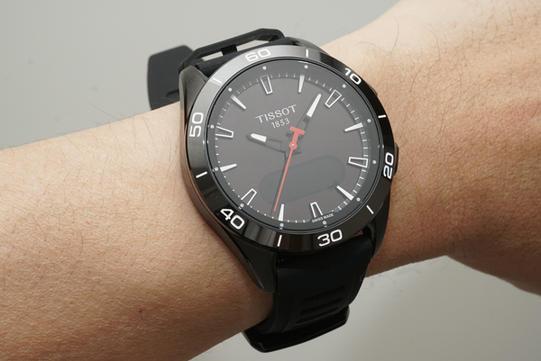 ASCII.jp：ソーラーで驚きのバッテリー6ヵ月間！ ティソ「T-タッチ