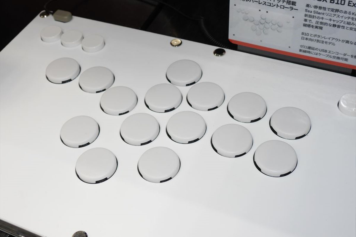 ASCII.jp：オールホワイトで静音性と打鍵感を両立したレバーレス