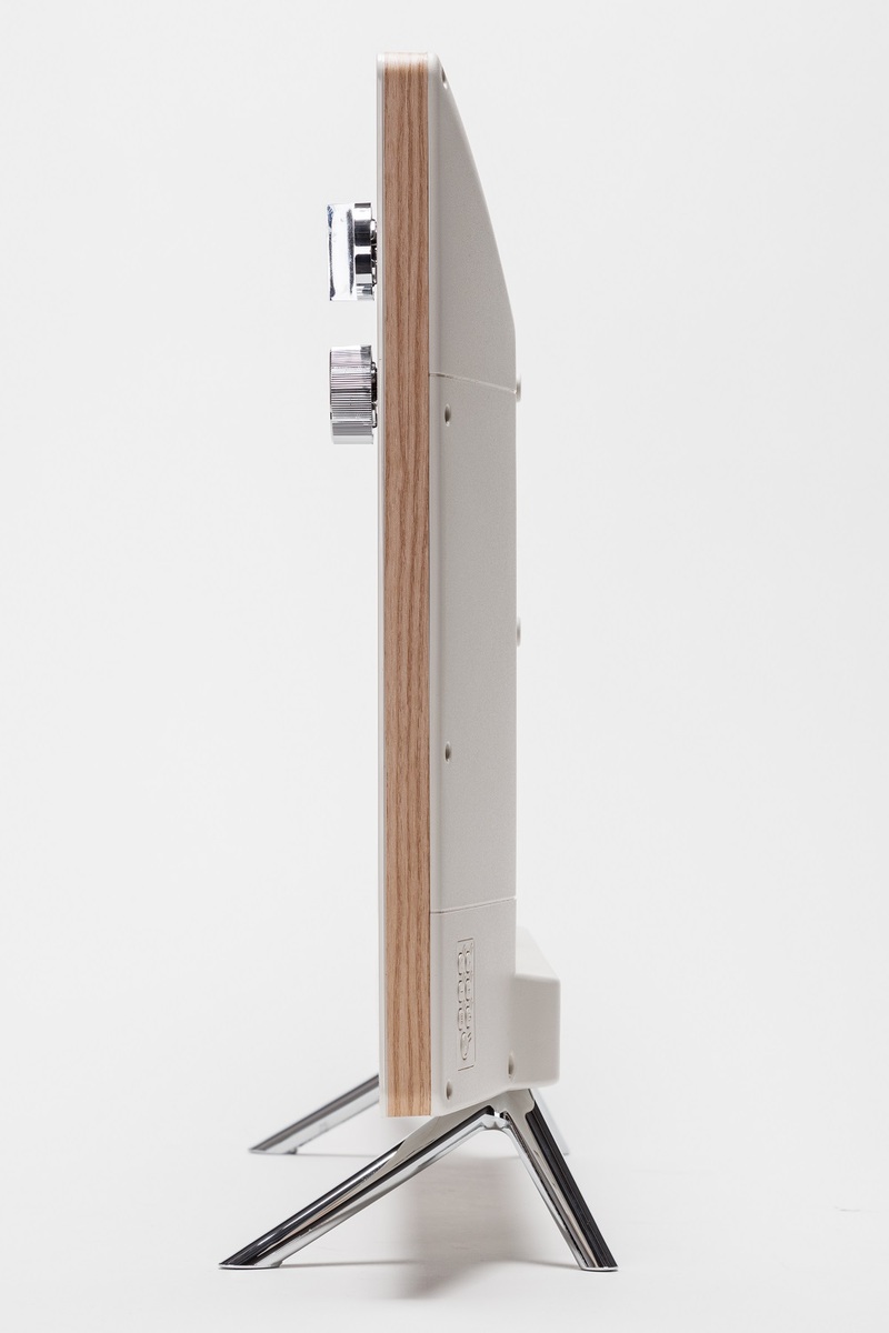 180Hzのブラウン管テレビ風ゲーミングディスプレー、昭和レトロファン