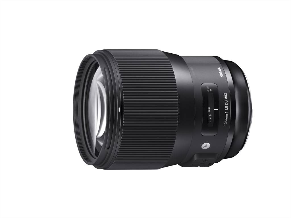 SIGMA 単焦点レンズ135mm F1.8 DG HSM の価格・発売日を発表