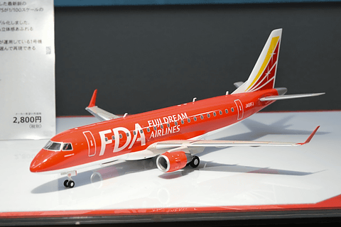 タミヤ、1/100「フジドリームエアラインズ エンブラエル 175」を静岡