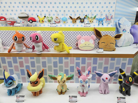 ポケモン」プライズぬいぐるみ続々！ イーブイフレンズやコダックなど