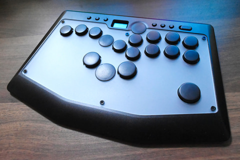 インタビュー】「スト6」モダン操作に向いている？ レバーレス