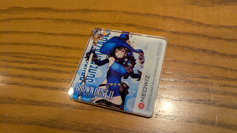 ブラウンダスト 2」ブースで等”尻”大マウスパッド＆等身大おっぱい