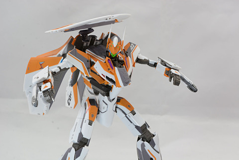 魂レビュー】「DX超合金 VF-31E（チャック機）」、レドームの展開