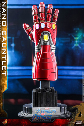 真っ赤な腕！ きらめくストーン！ アベンジャーズの「ナノ