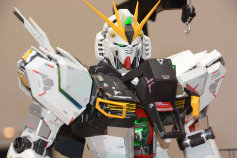 魂インタビュー】「METAL STRUCTURE 解体匠機 νガンダム」のディテール