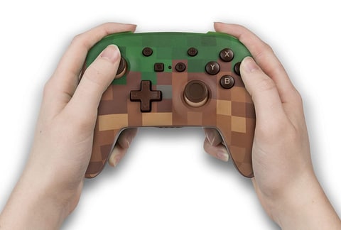 Minecraft」の草ブロックデザインのSwitch用ワイヤレスコントローラー
