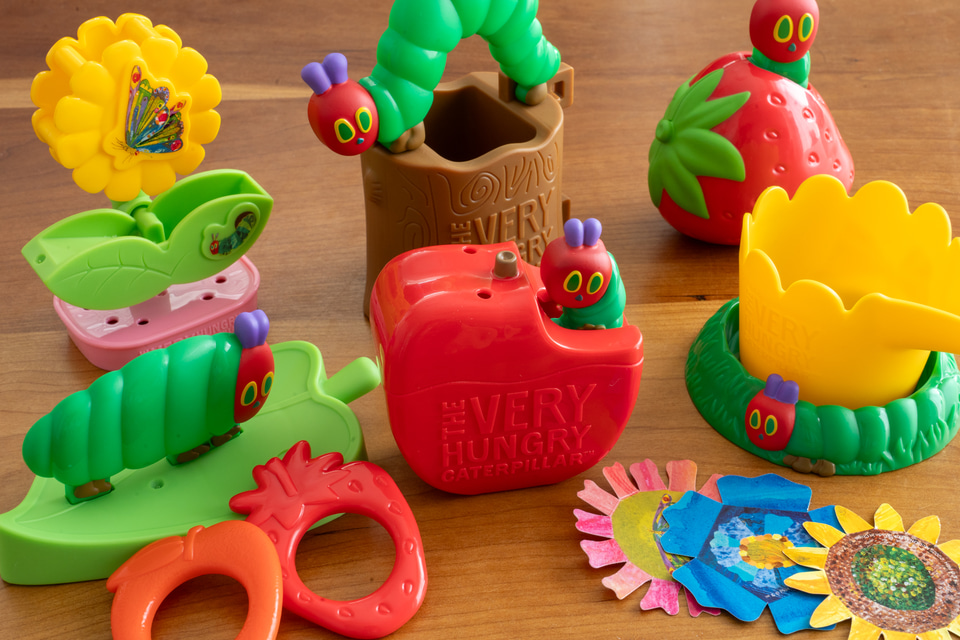 マクドナルド、ハッピーセットに「はらぺこあおむし」登場！ - グルメ