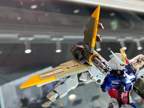 METAL BUILD ストライクガンダム」に待望のI.W.S.P.が登場！ランチャー