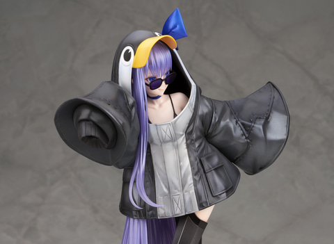 セレブリティなサングラス姿も再現可能。「FGO」よりフィギュア