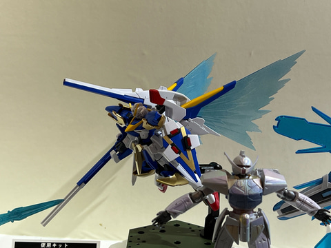 GSIクレオス、「ガンダムマーカーEX ホログラムマーカー」新色「光の翼