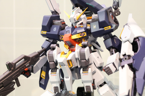 AOZ」より「ガンダムTR-1［ハイゼンスレイ］」がMETAL ROBOT魂に登場