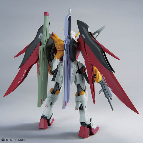 ガンダムベースにてガンプラ「MG 1/100 デスティニーガンダム （ハイネ