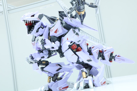 インタビュー】ゾイド「アダマスマキナ AMZ-01 バーサークフューラー