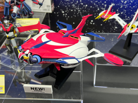 アニメ「グレンダイザーU」より「グレンダイザー」や「マジンガーZ / X