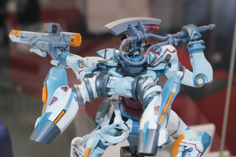 特別企画】【魂ネイションズ撮り下ろし】2025年8月発売の「METAL ROBOT