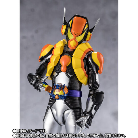 仮面ライダーガヴ」より3人目の仮面ライダー「仮面ライダーヴラム