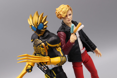 レビュー】「S.H.Figuarts アンク（人間態）」＆「S.H.Figuarts（真骨