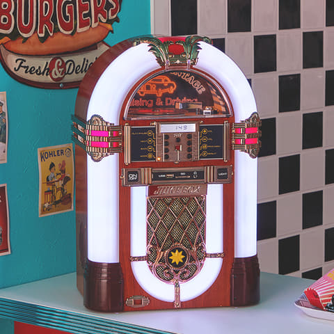 ユーキャン、「ジュークボックス型CDプレーヤー」を9月11日に一般発売