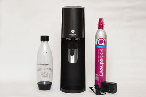 ソーダストリーム「E-TERRA」 ワンタッチ炭酸注入・青く光る - Impress