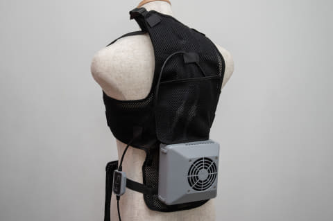 強力な“水冷ウェア”がShiftallから 39900円 - Impress Watch