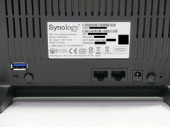 2台で家中200Mbps超のメッシュWi-Fiルーター、Synology「MR2200ac