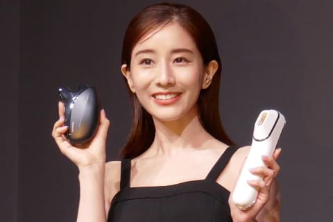 パナソニック、マスク老けに対処する高機能かっさ。田中みな実も顔周り