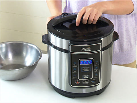 ショップジャパン、炊飯もできる1台6役の電気圧力鍋「プレッシャー