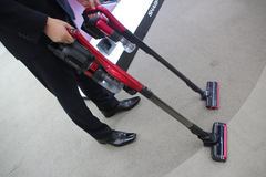 シャープの超軽量スティックがさらにパワフルに! 最長120分駆動の