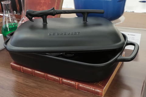 ル・クルーゼとハリー・ポッターがコラボ! 魔法のココット、杖のような