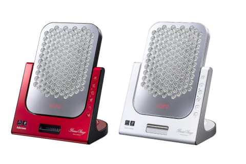 アデランスとシャープ、寝ている間に頭皮ケアできるLED照射パネルを