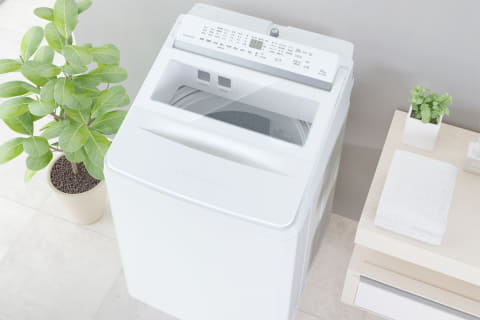 東芝、ウルトラファインバブル洗濯機 タテ型でも出し入れしやすい