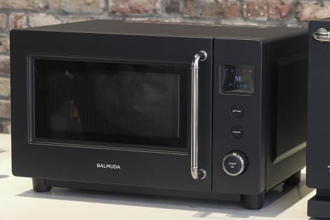 バルミューダからシンプルな電子レンジ登場 - 家電 Watch