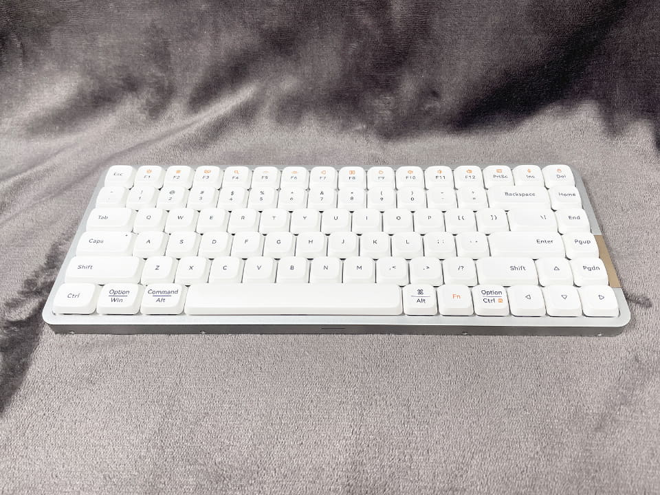 メカニカルキーボード「Lofree FLOW」で至高の打鍵感を味わう