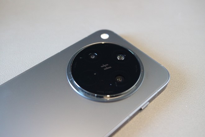 OPPO Find X8」レビュー 所有欲を満たす久しぶりのOPPOハイエンド