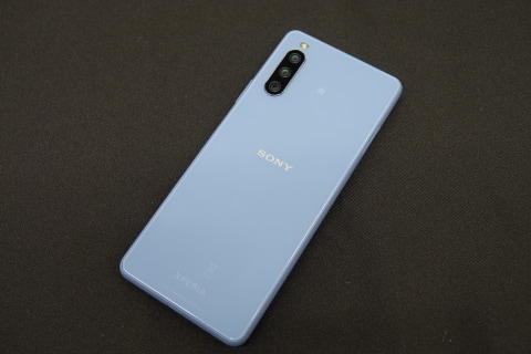 ソニー、5G対応になった「Xperia 10 III」 - ケータイ Watch