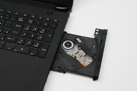 まだCD/DVDドライブが必要”な人にオススメしたいビジネスPC ～Dynabook