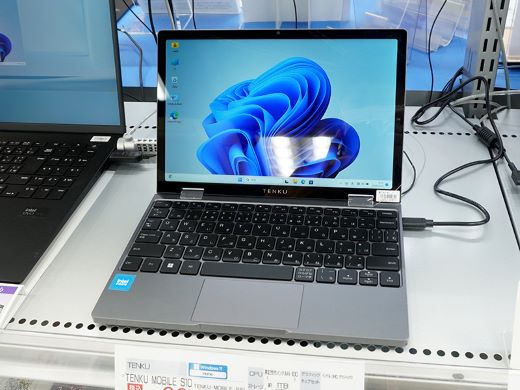 Intel N100/16GBメモリ搭載の10.51インチコンパクト2in1が天空から