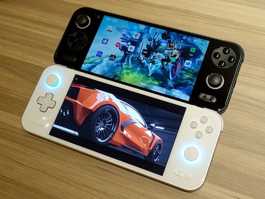 Nintendo Switchより薄くて軽い、Android携帯ゲーミングデバイス