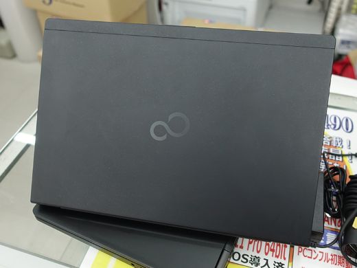 第7世代Core搭載の軽量13.3インチノート「LIFEBOOK U938/V」が9,800円