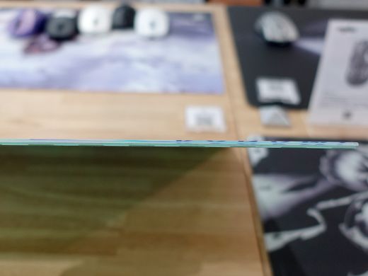 イラストデザインが特徴のガラスマウスパッド「Arbiter Studio x