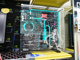 初音ミク”仕様の水冷PCが展示中、非売品 - AKIBA PC Hotline!