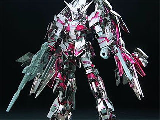 ユニコーンガンダムの限定ガンプラとBDのセットが「ガンダムフロント